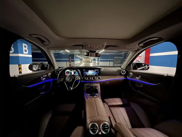 Mercedes-Benz Mercedes-Benz E-Class 2023 E 260 L — Фото автомобиля 16