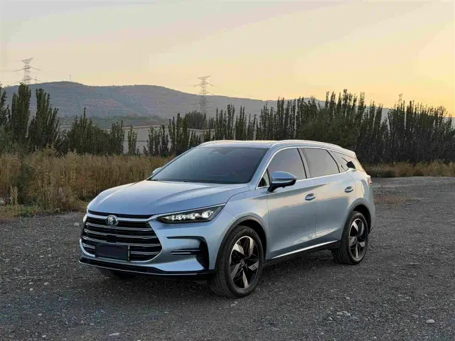 Фотография автомобиля — BYD Tang