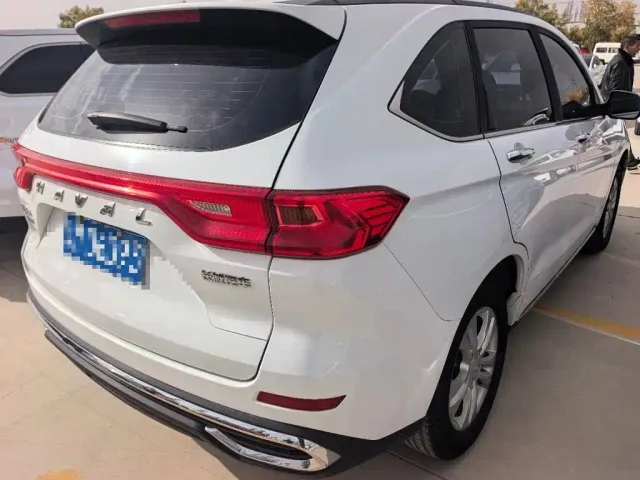 Haval M6 — Фото автомобиля 6