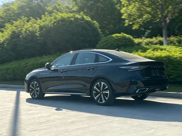 Chery Arrizo 8 — Фото автомобиля 3