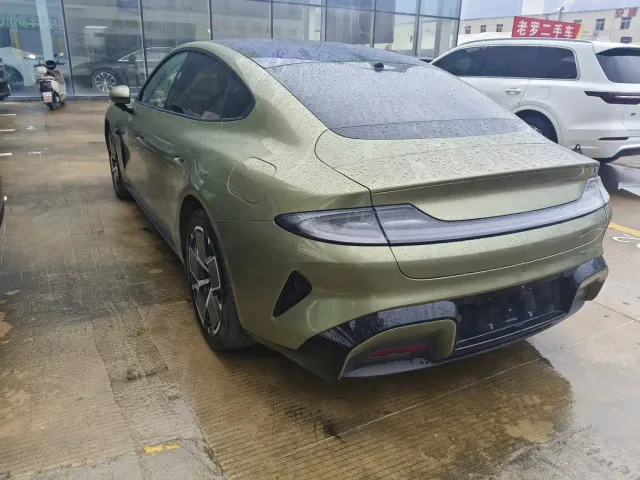 Xiaomi SU7 — Фото автомобиля 9