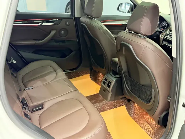 BMW X1 — Фото автомобиля 8