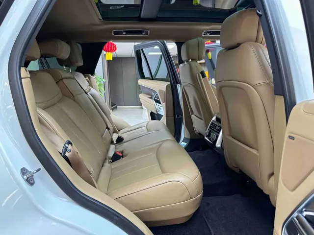 Land Rover Range Rover — Фото автомобиля 10