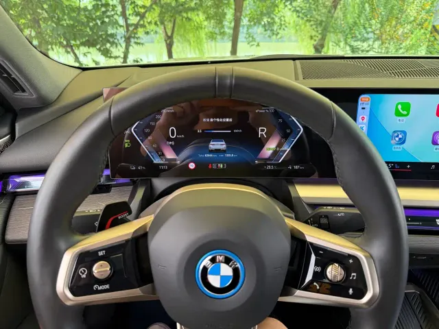BMW i5 — Фото автомобиля 19