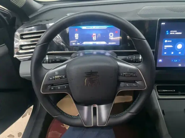BYD Qin L — Фото автомобиля 6