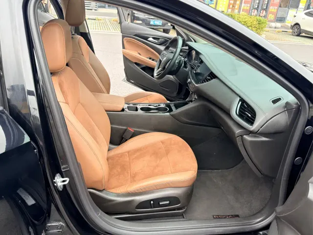 Buick Regal — Фото автомобиля 9