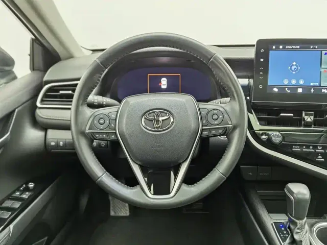 Toyota Camry — Фото автомобиля 11