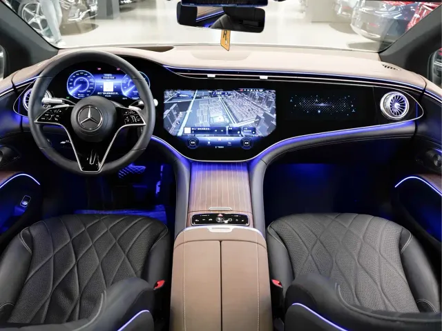 Mercedes-Benz EQS — Фото автомобиля 12