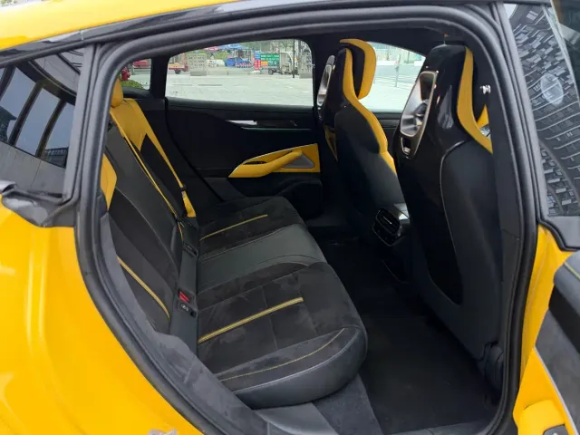 Xiaomi Auto Xiaomi SU7 Ultra 2025 Model Ultra — Фото автомобиля 10