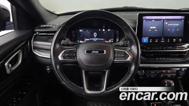 Jeep Compass — Фото автомобиля 13