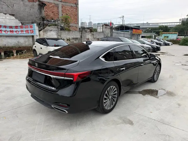 Buick LaCrosse — Фото автомобиля 5