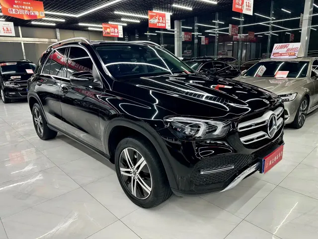 Mercedes-Benz GLE-Class — Фото автомобиля 3