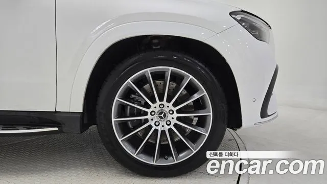 Mercedes-Benz GLE-Class — Фото автомобиля 5