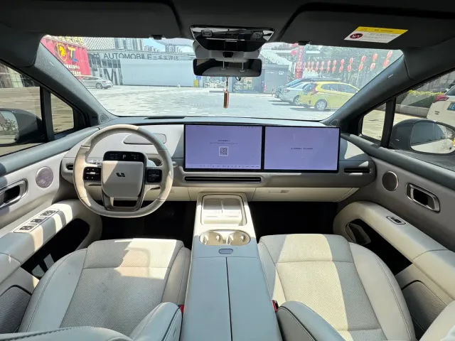 Li Auto i6 — Фото автомобиля 7