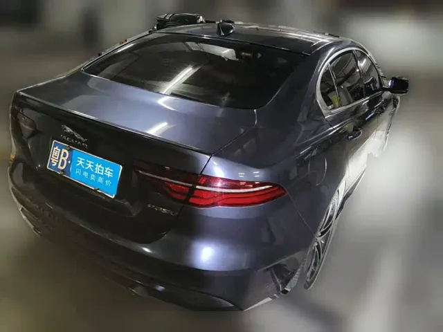 Jaguar XEL — Фото автомобиля 2