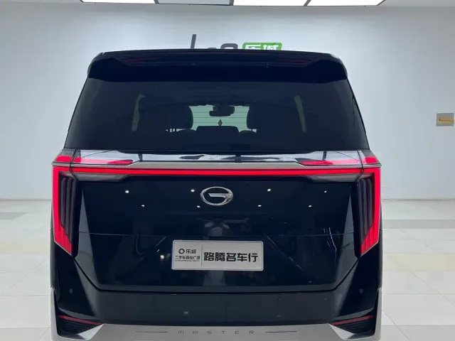 GAC Trumpchi M8 — Фото автомобиля 6