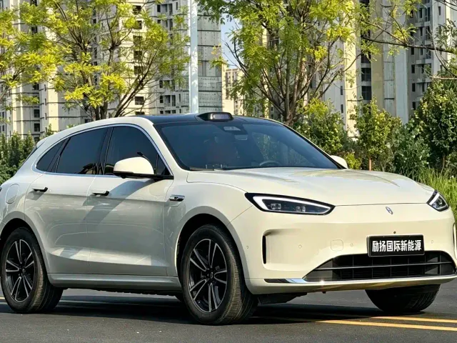 Aito M5 — Фото автомобиля 3