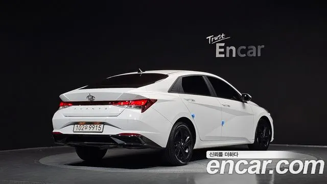 Hyundai Avante CN7 — Фото автомобиля 2