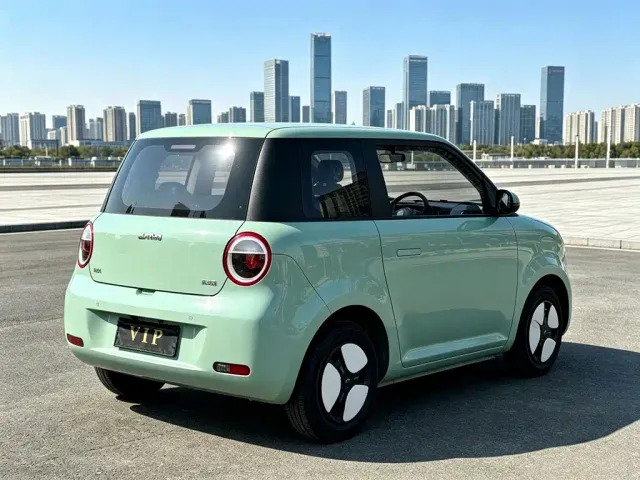 Changan Lumin — Фото автомобиля 9