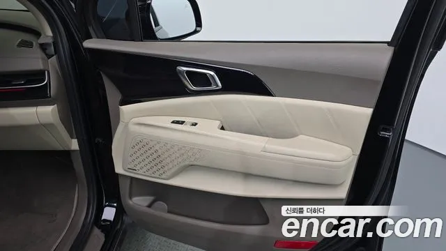 Kia Carnival 4th Gen — Фото автомобиля 14