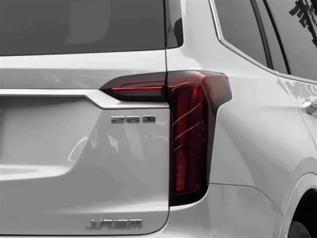 Cadillac XT6 — Фото автомобиля 6