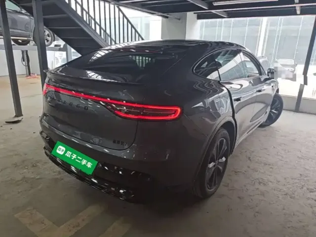 Zhijie Luxeed R7 2026 Range Extender Max+ — Фото автомобиля 6