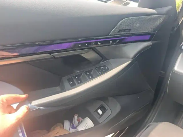 BMW i5 — Фото автомобиля 7