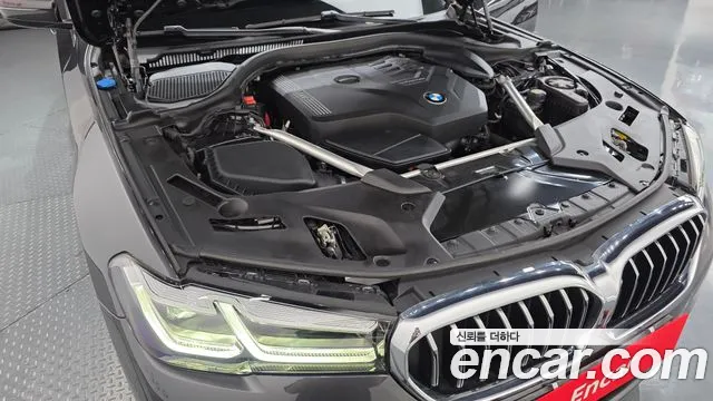 BMW 5-Series — Фото автомобиля 6