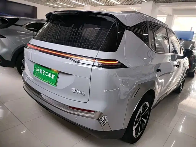 GAC Aion Y — Фото автомобиля 5