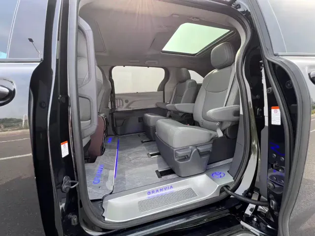 Toyota Granvia — Фото автомобиля 5