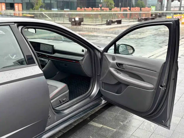 Hyundai Sonata — Фото автомобиля 15
