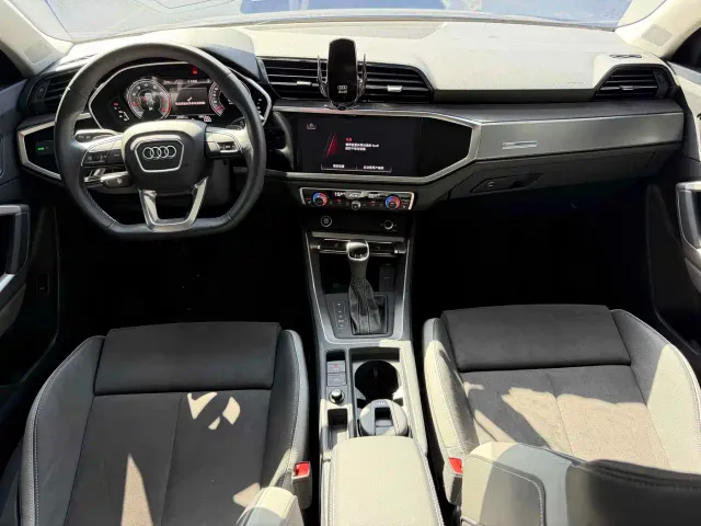 Audi Q3 — Фото автомобиля 6