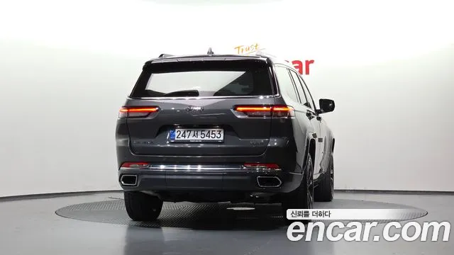 Jeep Cherokee Grand Cherokee(WL) L 3.6 Overland — Фото автомобиля 4