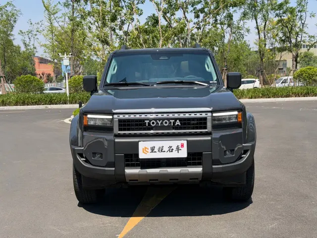 Toyota Prado — Фото автомобиля 2