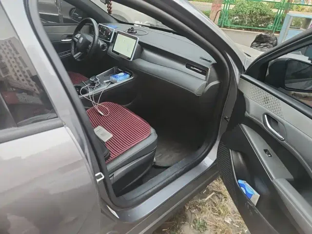 BYD Qin PLUS — Фото автомобиля 19