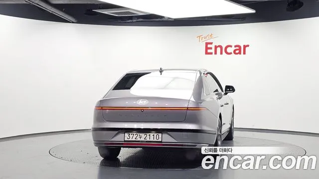 Hyundai Grandeur GN7 — Фото автомобиля 4