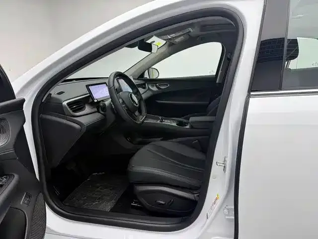 BYD Seal 05 DM-i — Фото автомобиля 14
