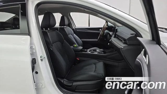 Kia K5 Новый K5 3 поколение 2.0 LPi(Для проката) — Фото автомобиля 25