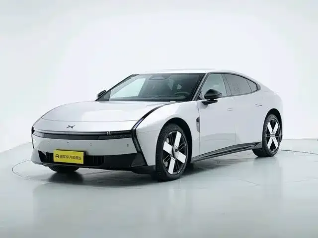 Xpeng P7 — Фото автомобиля 9