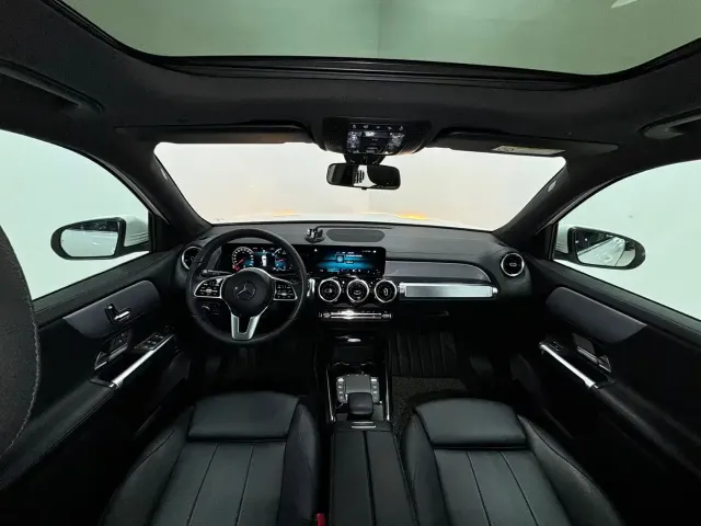 Mercedes-Benz GLB-Class — Фото автомобиля 17