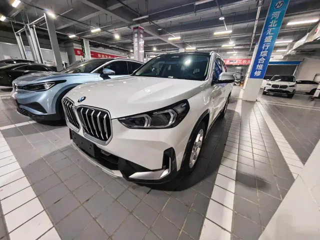 BMW X1 — Фото автомобиля 4