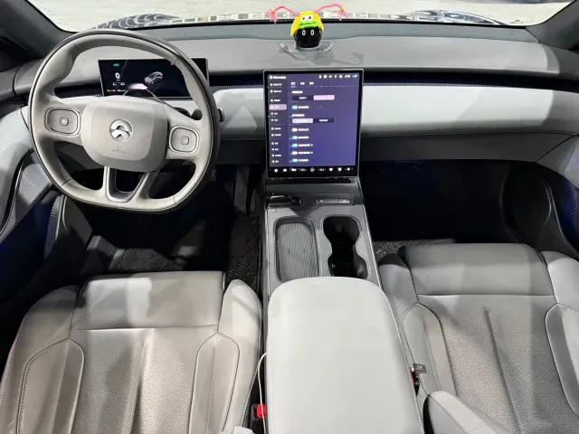 Nio ET5 Touring — Фото автомобиля 9