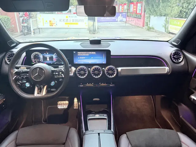 Mercedes-Benz GLB AMG — Фото автомобиля 17
