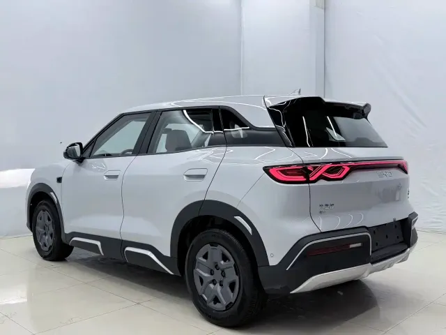 BYD Yuan UP — Фото автомобиля 14