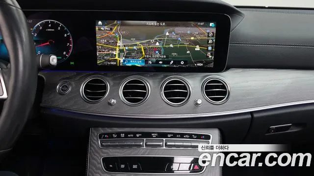 Mercedes-Benz E-Class W213 — Фото автомобиля 18
