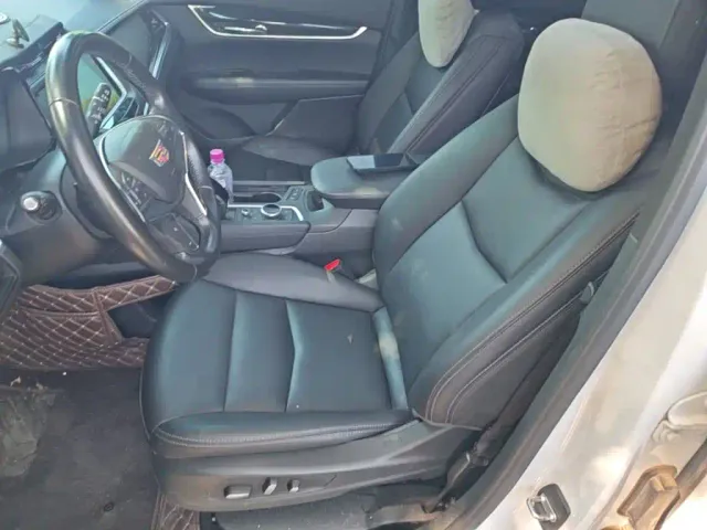 Cadillac XT5 — Фото автомобиля 11