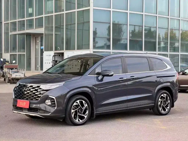 Фотография автомобиля — Hyundai Custo