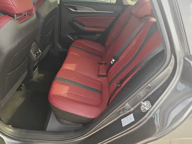 Changan Eado — Фото автомобиля 16