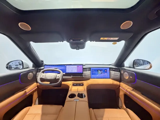 IM Motors LS8 — Фото автомобиля 11