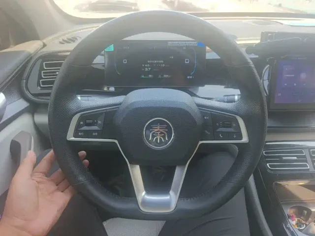 BYD Qin PLUS — Фото автомобиля 6